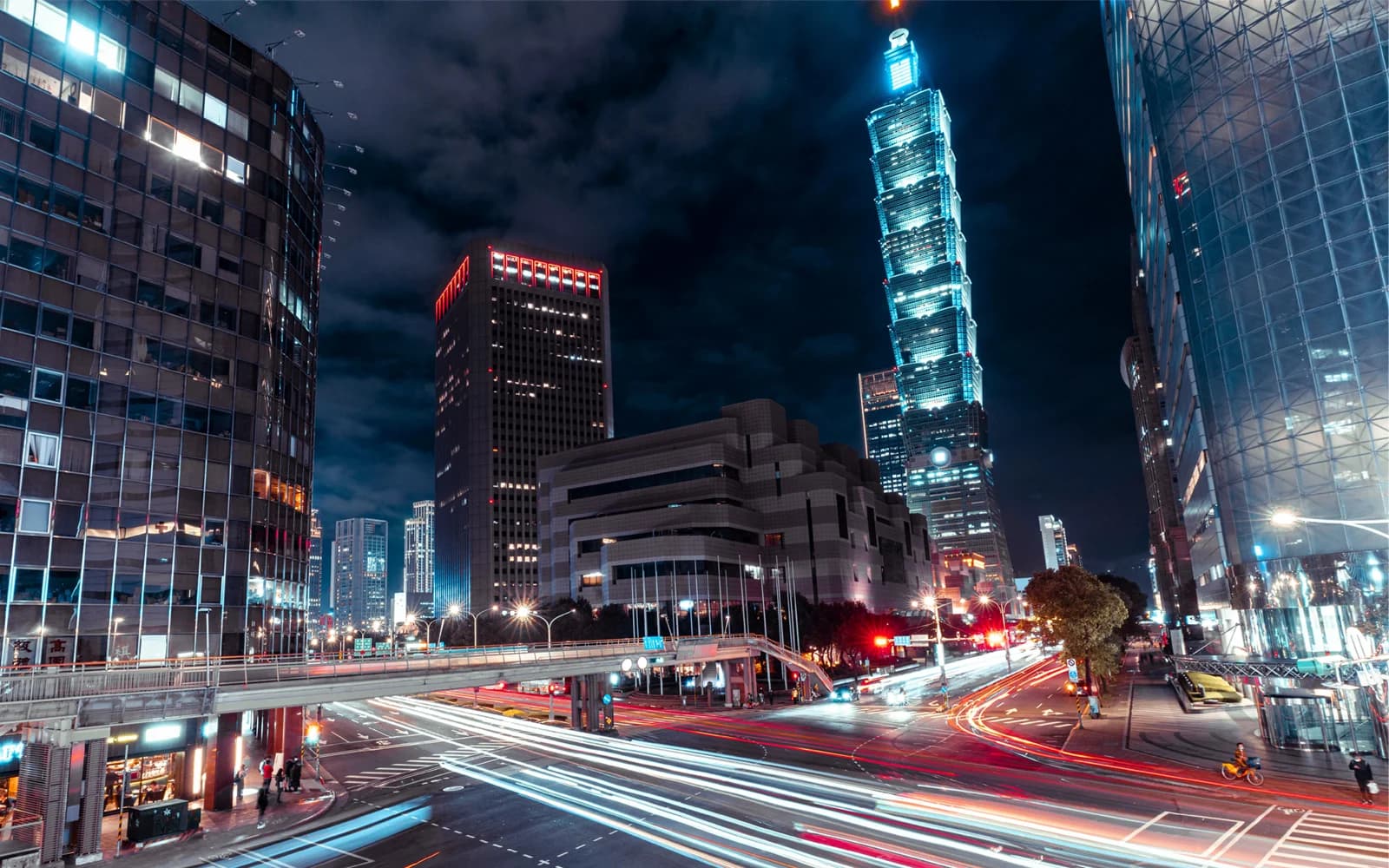 以 Microsoft Entra ID 建立身分優先的安全架構